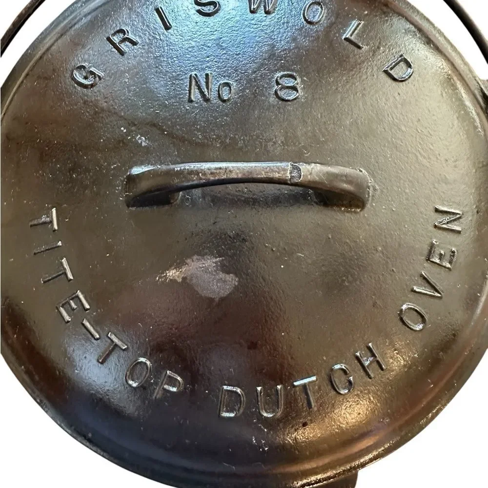 Vintage Griswold Erie No 8 Cast Iron Tite-Top Dutch Oven833 w/lid &Trivet 2551